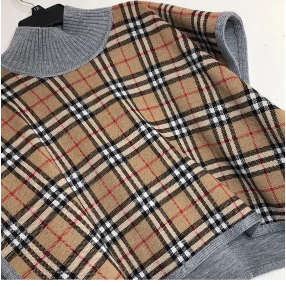 Burberry Gray Poncho with Plaid Accent - Picture 12 of 13